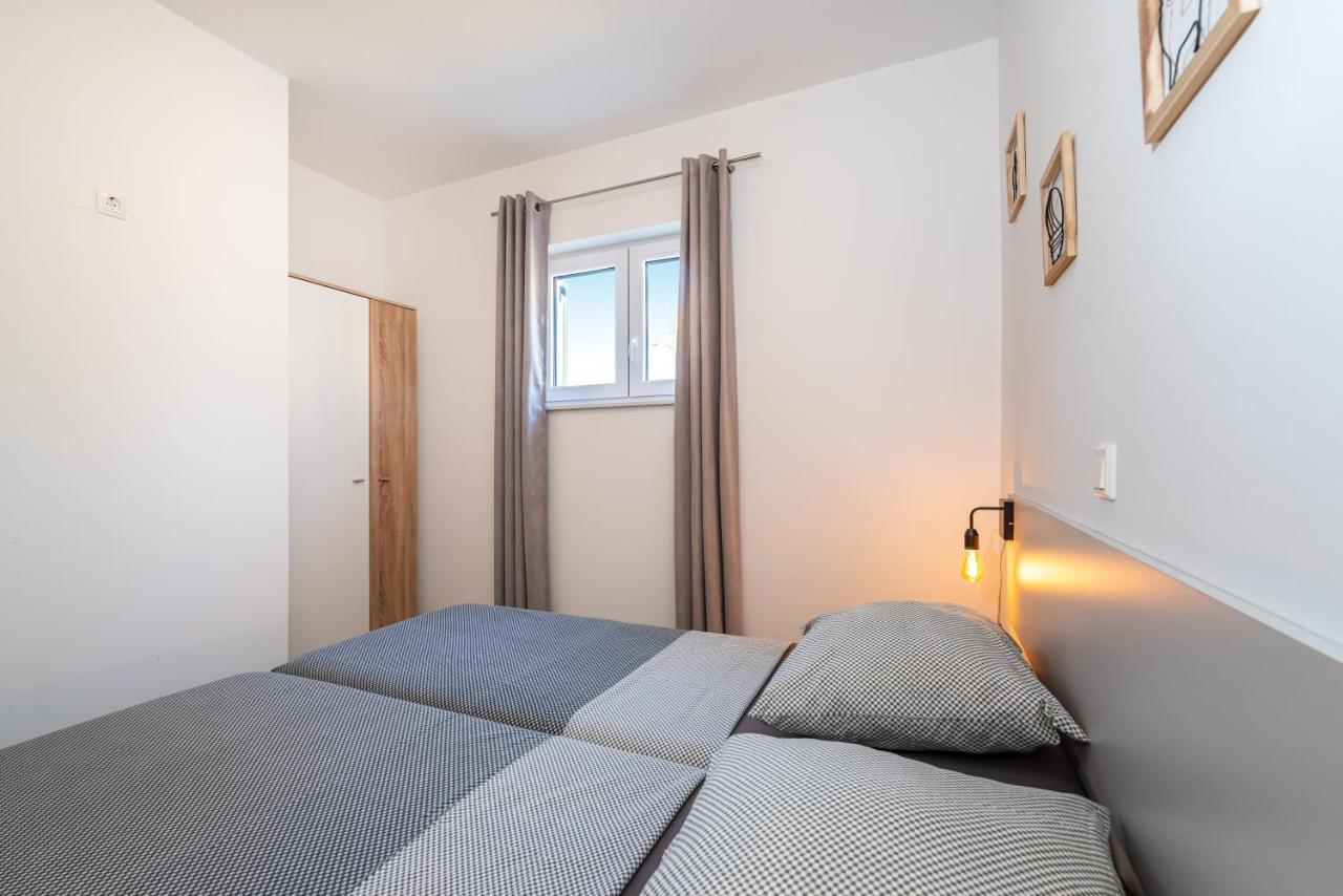 House Of Dalmatia Apartman Pakoštane Kültér fotó