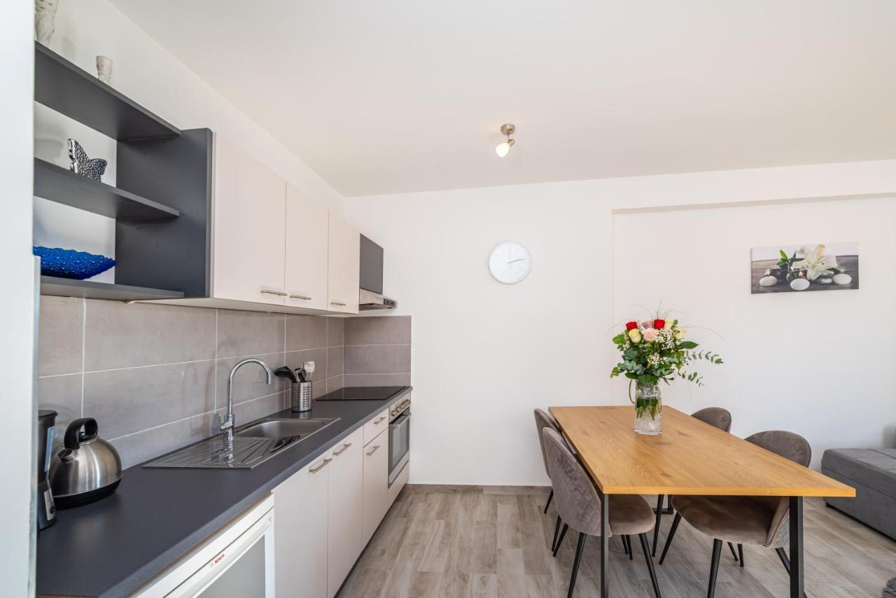House Of Dalmatia Apartman Pakoštane Kültér fotó